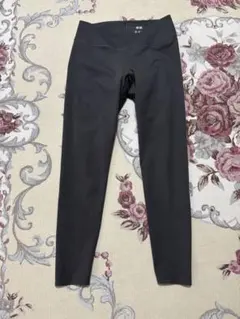 ユニクロ　エアリズム　ヨガスパッツ　M 濃グレー