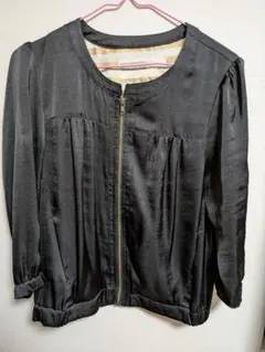 Mサイズ ブラック ブルゾン