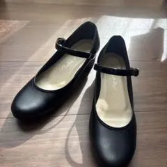 ブラックストラップパンプス 低ヒール　23.5