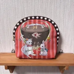 ★うさぎと猫とチョコレートの水槽★レッド★ハンドメイドポーチ★金魚柄★ウサギねこ
