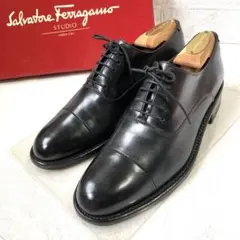 ✨極美品✨　フェラガモ　ビジネスシューズ　レザー　黒　25のサムネイル