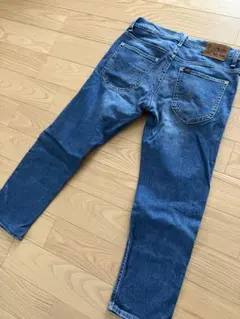 Lee 4133 クロップド丈ジーンズ　ブルー30インチ