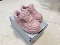 Nike Air Force 1 ピンクスニーカー　ベビースニーカー