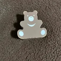 くまのピンバッジ ブラウン