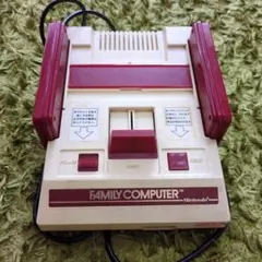 初代ファミコン本体　各ケーブル付き