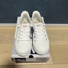 【新品タグ付き】SKECHERS Hands Free Swift Fit 23のサムネイル