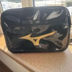 NIKEエナメルスポーツバック