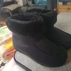 ブラック ムートンブーツ ファー付き