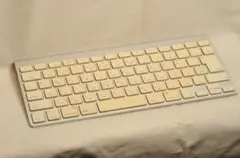 Appleワイヤレスキーボード 日本語JIS配列 A1255 動作OK