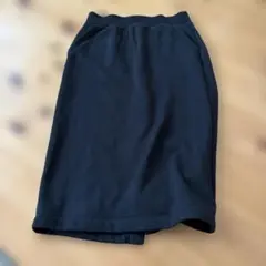 UNIQLO黒タイトスカート