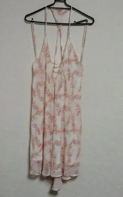 FOREVER21 ピンク系 花柄ストラップワンピース　 夏春