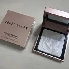 BOBBI BROWN ボビイブラウン　ハイライティングパウダー　L44 限定のサムネイル