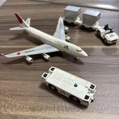 Item thumbnail for item dec67bec-ea53-4312-95d4-050b10e1190a