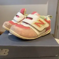 ニューバランス　N B ベビースニーカー　12センチ