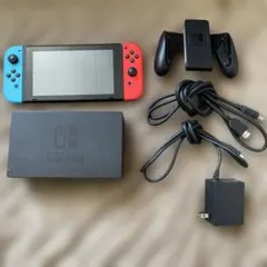 値下げ◎ Nintendo Switch 本体 ネオンブルー/ネオンレッド