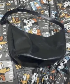 【匿名配送】SHIEN ショルダーバッグ　ブラックのサムネイル
