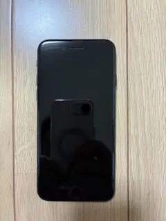 Apple iPhone SE (第2世代) ブラック 本体