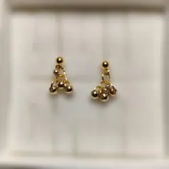 ピアス