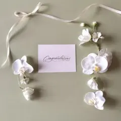 フラワーイヤーカフ　両耳セット　胡蝶蘭　スイートピー　ホワイト　造花　結婚式