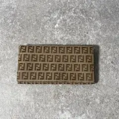 FENDI フェンディ　長財布　折り財布　ズッカ柄　キャンバス　ベージュ