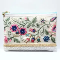 インド刺繍リボン　レザーファスナーポーチ　白