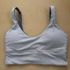 【美品】lululemon ブラトップ ホワイト サイズ4 美品】lululemon ブラトップ ホワイト サイズ4 - メルカリ