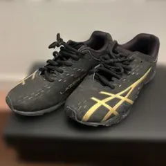 アシックス　レーザービームゴールド23.0センチ