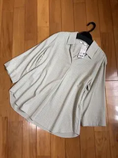 ☆新品☆UNIQLO レーヨンスキッパーブラウス 七分袖 ライトグリーン