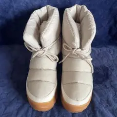 STELLA McCARTNEY ベージュブーツのサムネイル