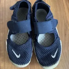 Nike ネイビー メッシュ キッズシューズ　エアリフト　17㎝