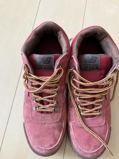 New Balance 710 レッド ハイカットスニーカー