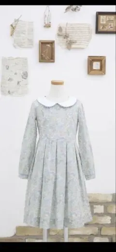 美品 amaia kids アマイアキッズ 花柄ホワイト/ピンクワンピース 4y
