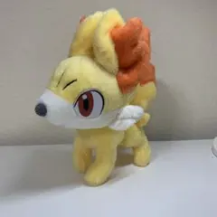 ポケモン　フォッコ　ぬいぐるみ