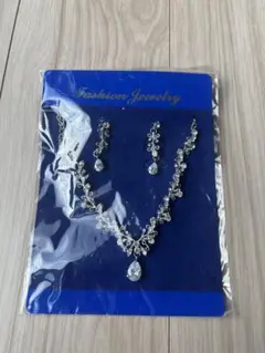 ブライダルアクセサリー ネックレスとイヤリングセット