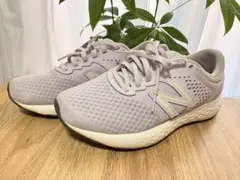 【New Balance】軽量ランニングシューズ