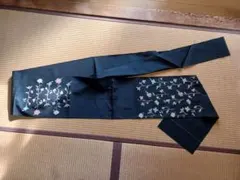 黒 花柄刺繍 帯