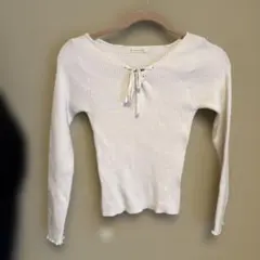 BE RADIANCE ホワイトリブニット長袖