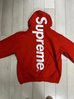 Supreme フード付きパーカー グレー/レッド - メルカリ