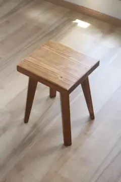 WHITE_WOOD_STOOL #2天然木 無垢材 三本脚 スツール - メルカリ