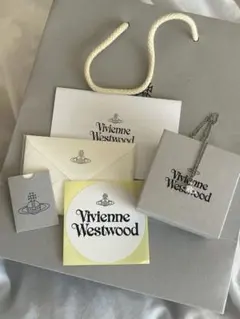 Vivienne Westwood 惑星モチーフ ネックレス