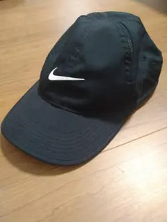 Nike Featherlight DRI-FIT ブラックキャップ