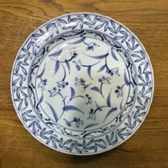 染付 皿 径約32cm 花文様 陶磁器のサムネイル