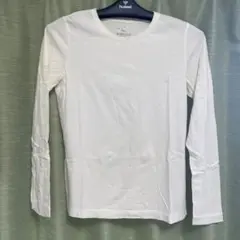 無印良品 ホワイト長袖Tシャツ