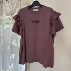 Melan Cleuge フリル袖 ロゴTシャツのサムネイル
