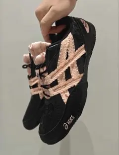 ASICS empty behavior スニーカー ブラック ピンクのサムネイル