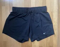 NIKE DRY-FITブラック ショートパンツ