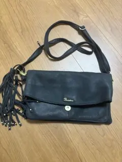 Beau’re ビュレ ショルダーバッグ 革 黒 タッセル