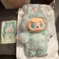 POP MART エナジーラブブ　serenity ぬいぐるみペンダント