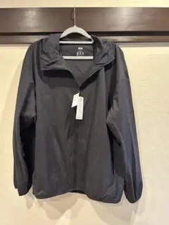 【新品・未使用】 ユニクロ ポケッタブルUVカット パーカ／ブラック Lサイズ