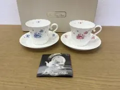 ファインボーンチャイナ 花柄カップセット　新品未使用品